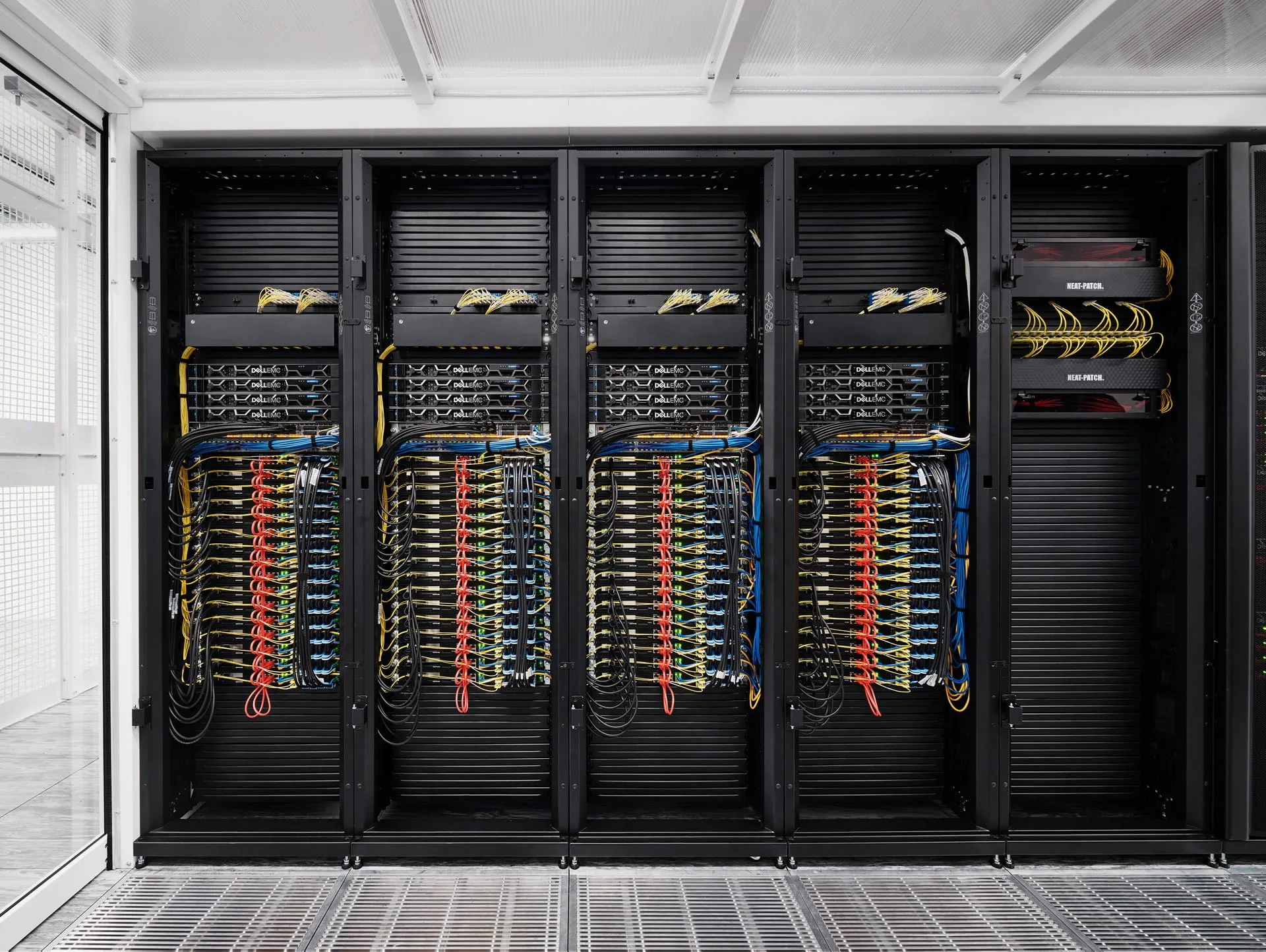 Graphcore POD256 jpg 2023-11-25 10:19:29