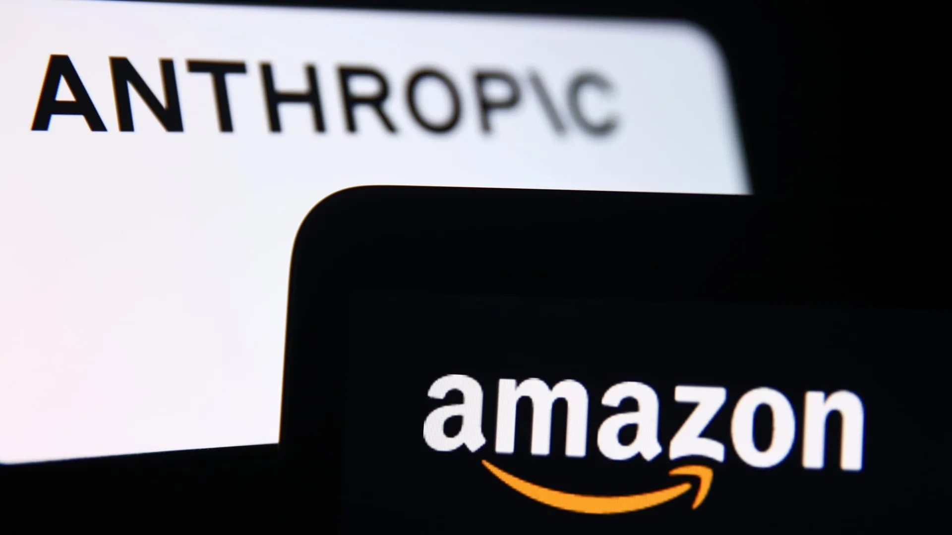 Amazon invierte $2.75B en Anthropic en su mayor inversión empresarial hasta el momento 1 Amazon invierte $2.75B en Anthropic en su mayor inversión empresarial hasta el momento 107306694 1695740178145 gettyimages 1690055562 porzycki anthropi230926 np3ja jpeg 2024-03-28 03:11:52